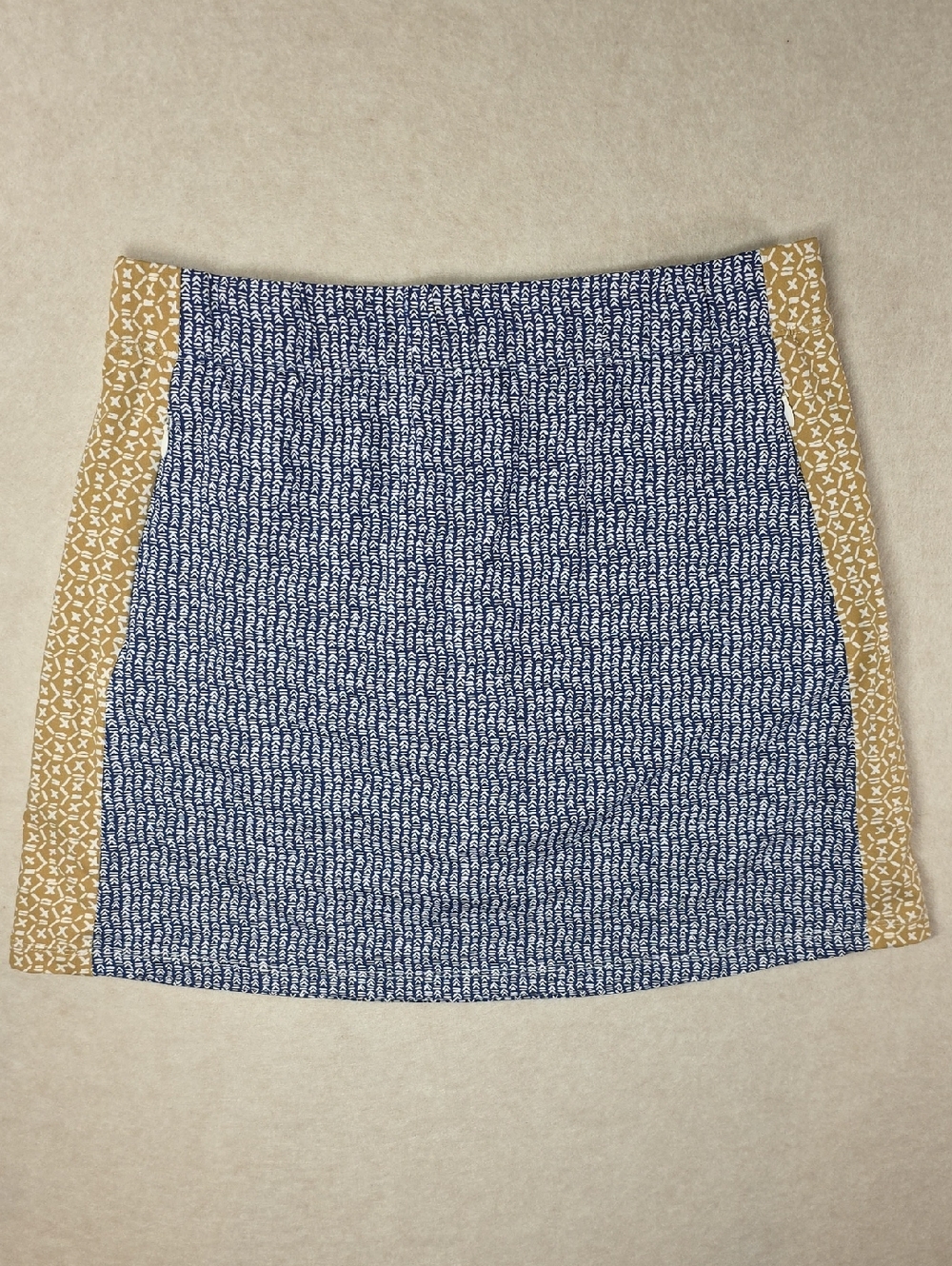 J. McLaughlin Navy Printed Skort Tan Side Panels Zipper Pockets Elastic Waist